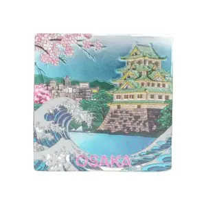 桜と波と大阪城（OSAKA）