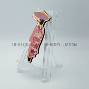 後ろ姿の芸者（JAPAN）